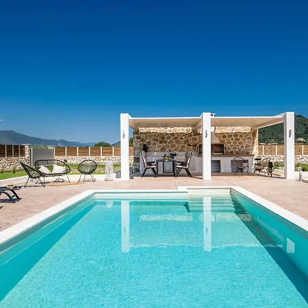 ヴィラ Abelia Villa, Luxury Zakynthos Escape With Private Pool Áyios Kírikos