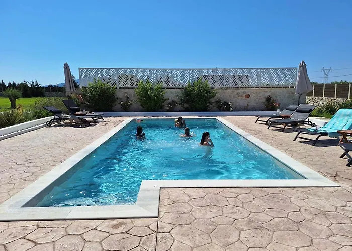 Abelia Villa, A Luxurious And Exclusive Designed For Your Ultimate Comfort * Áyios Kírikos